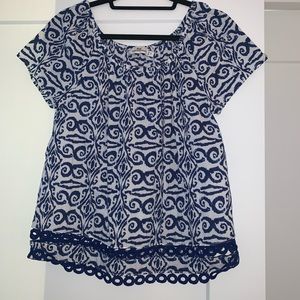 Vineyard Vines Blue and White Top